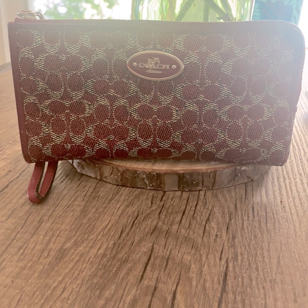 Red leather coach classic zipped wallet